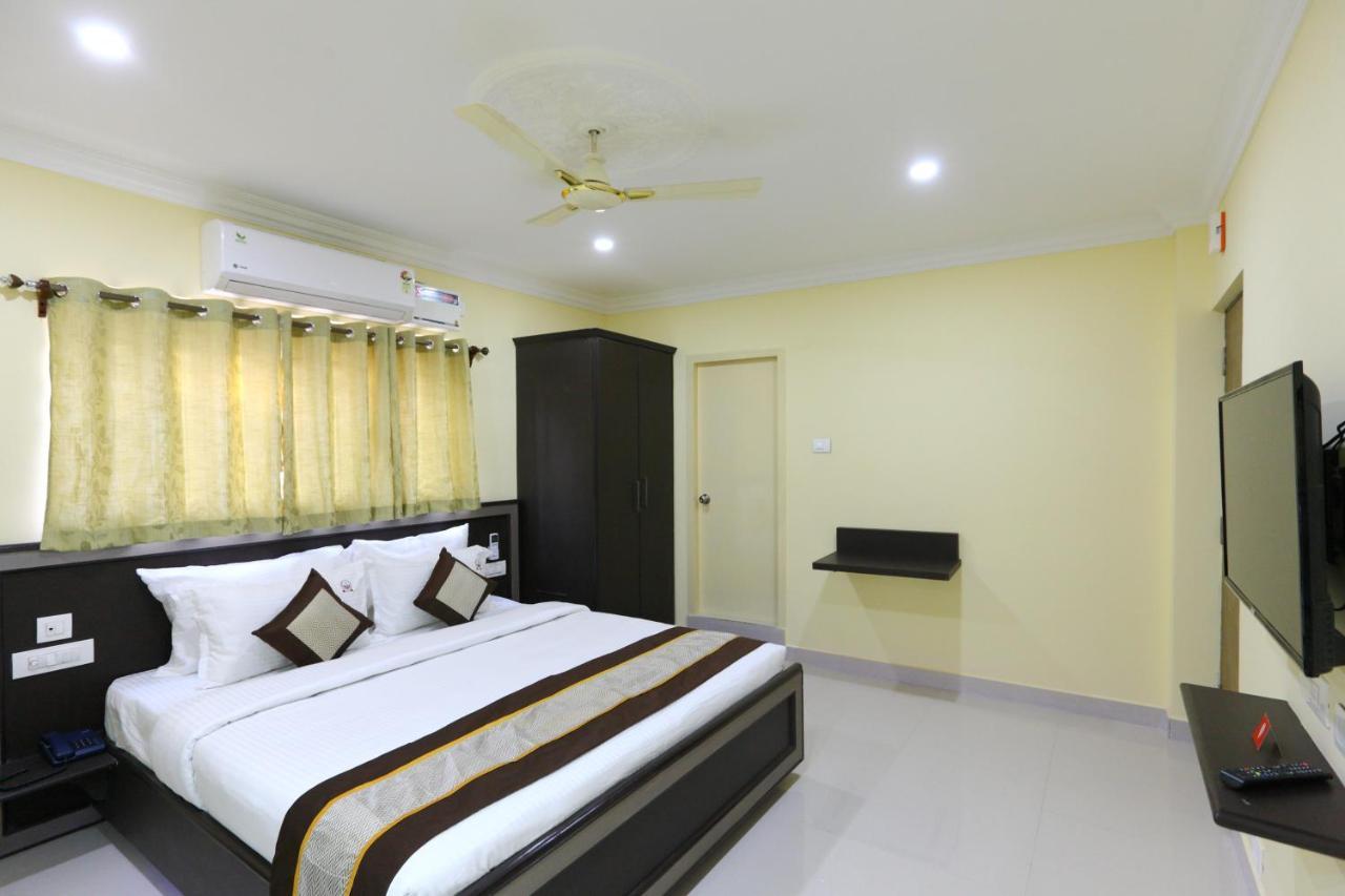 Hotel Saibala Lnn à Chennai Extérieur photo