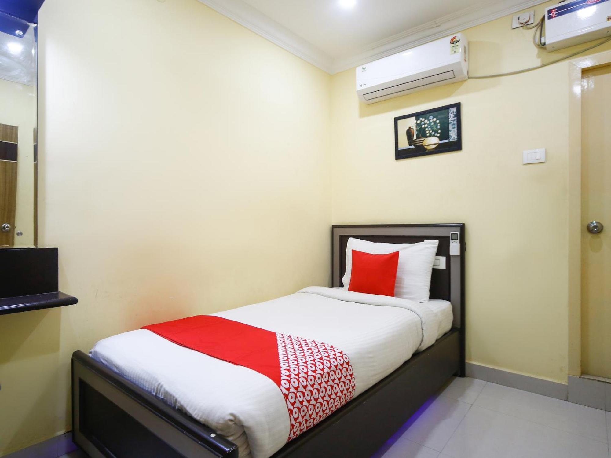 Hotel Saibala Lnn à Chennai Extérieur photo