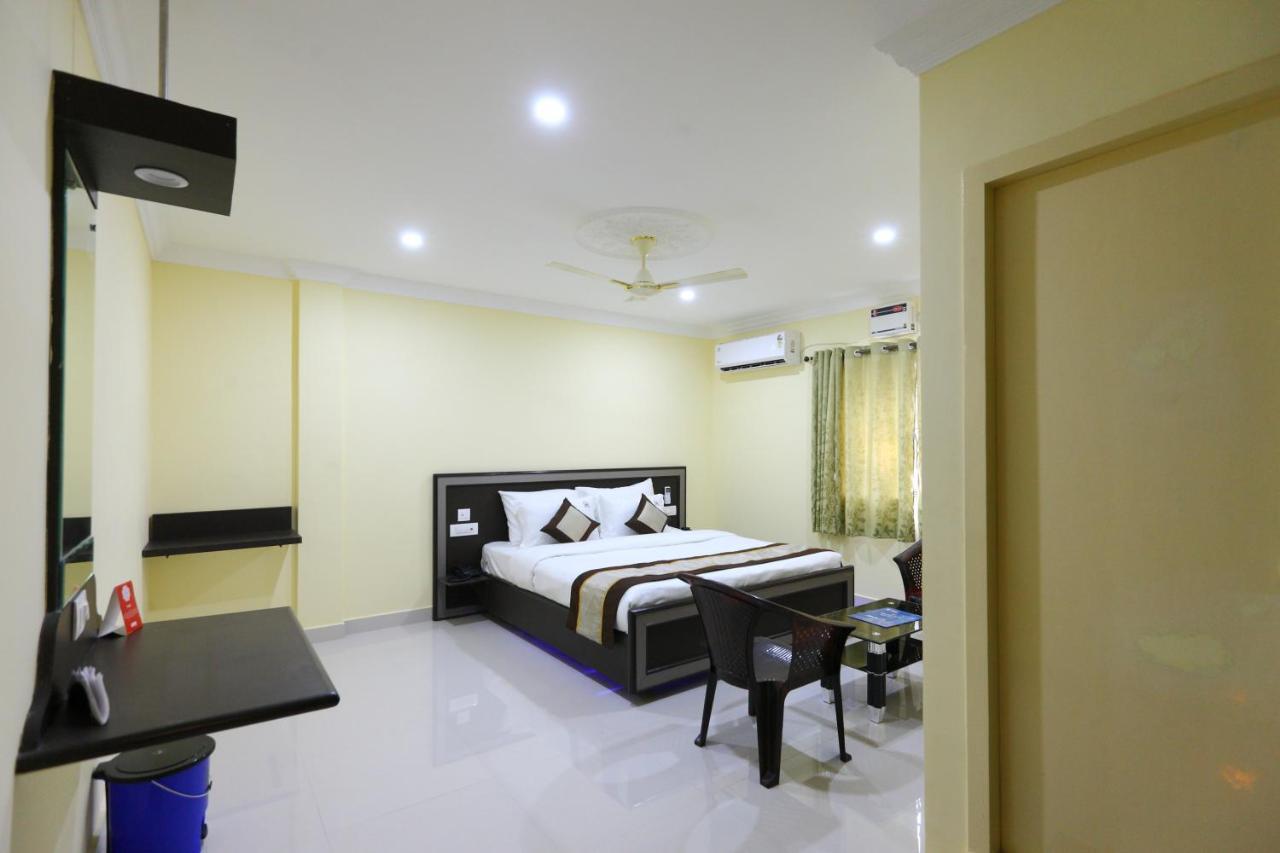 Hotel Saibala Lnn à Chennai Extérieur photo