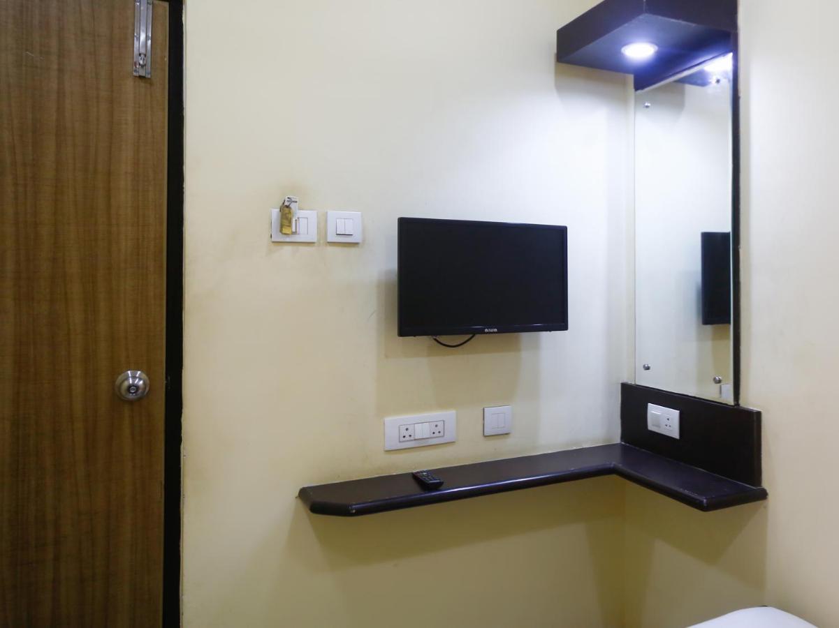 Hotel Saibala Lnn à Chennai Extérieur photo