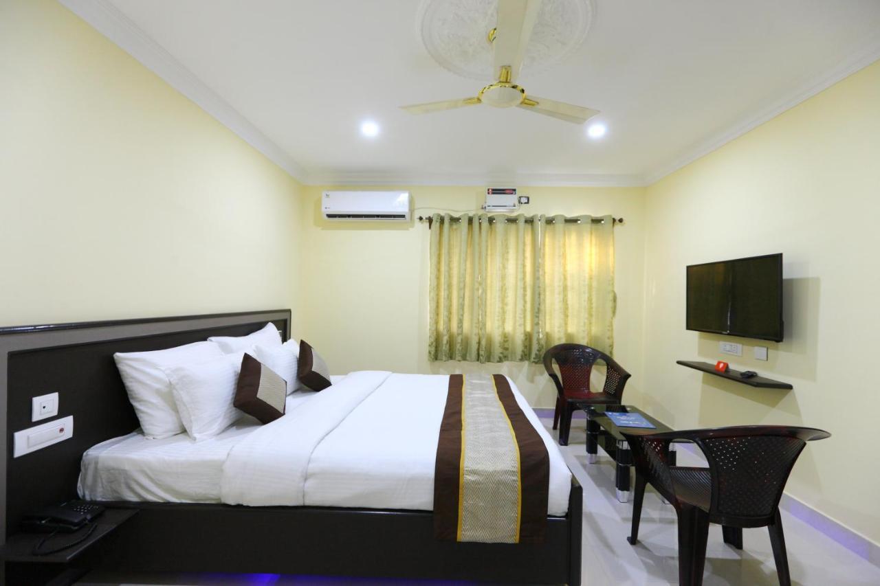Hotel Saibala Lnn à Chennai Extérieur photo