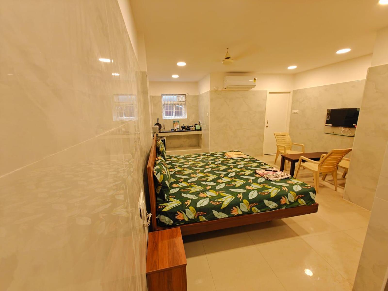 Hotel Saibala Lnn à Chennai Extérieur photo