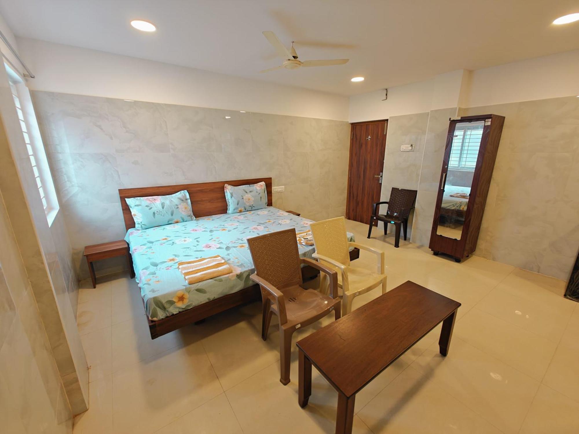 Hotel Saibala Lnn à Chennai Extérieur photo
