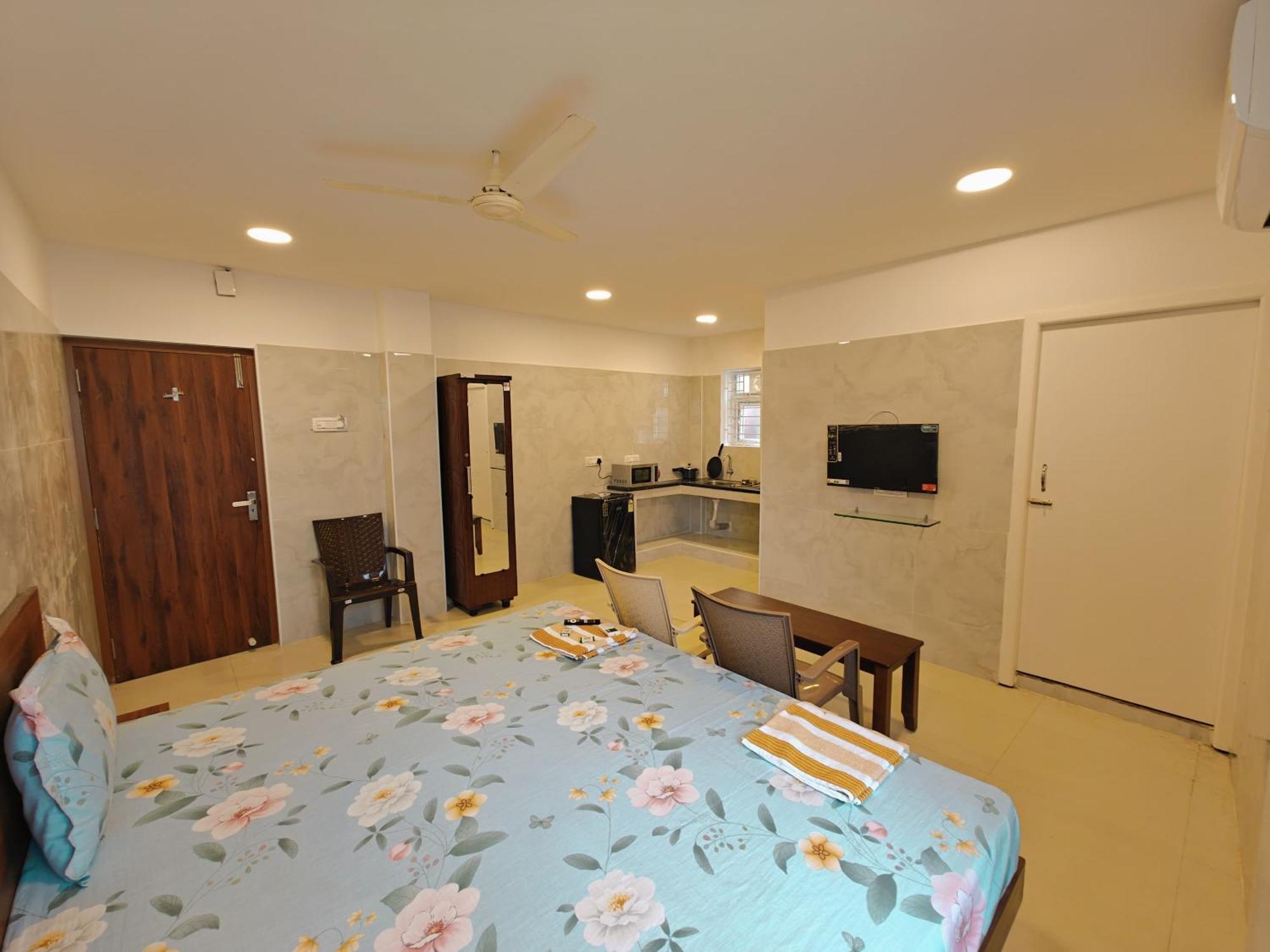 Hotel Saibala Lnn à Chennai Extérieur photo