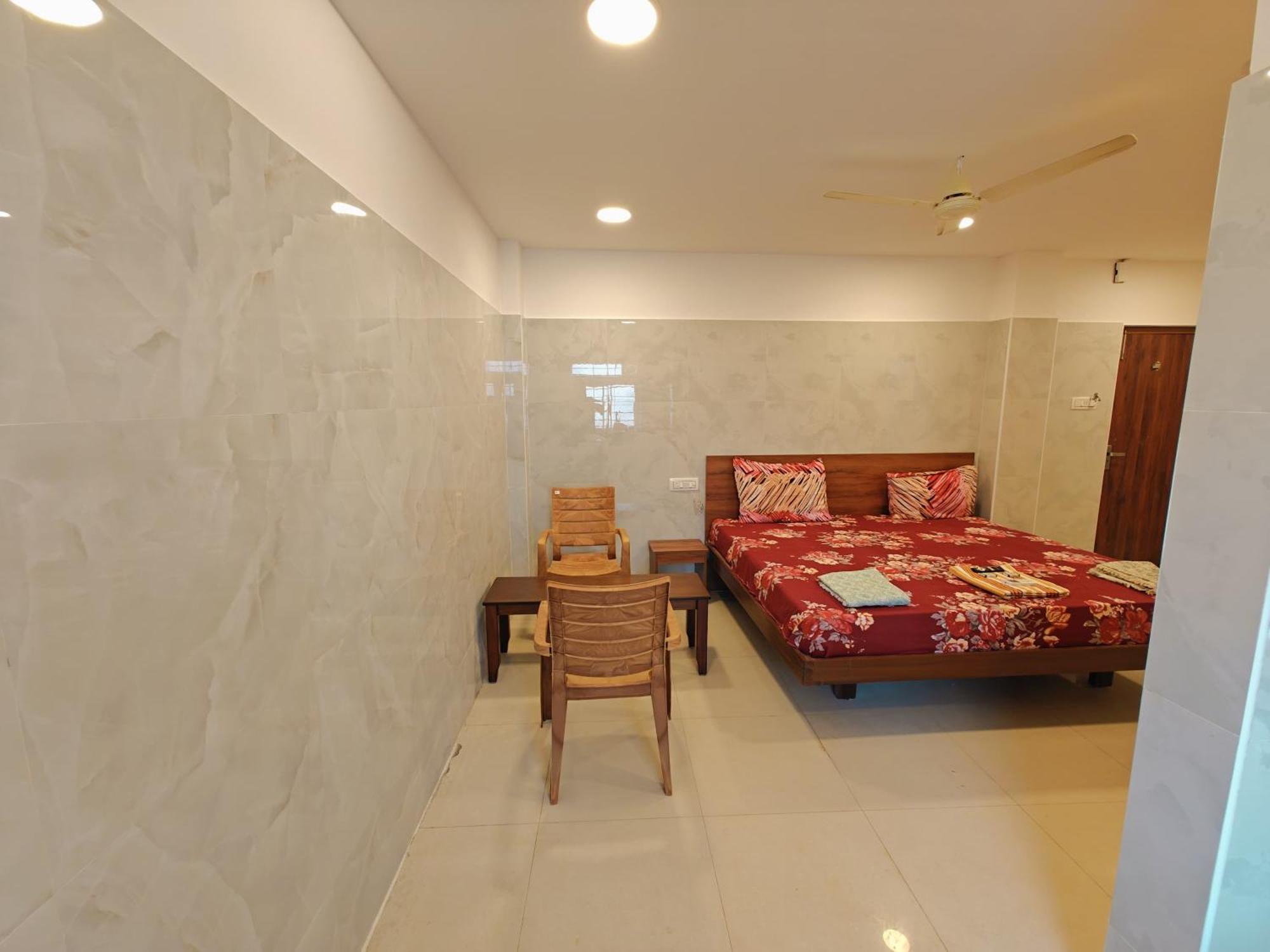 Hotel Saibala Lnn à Chennai Extérieur photo